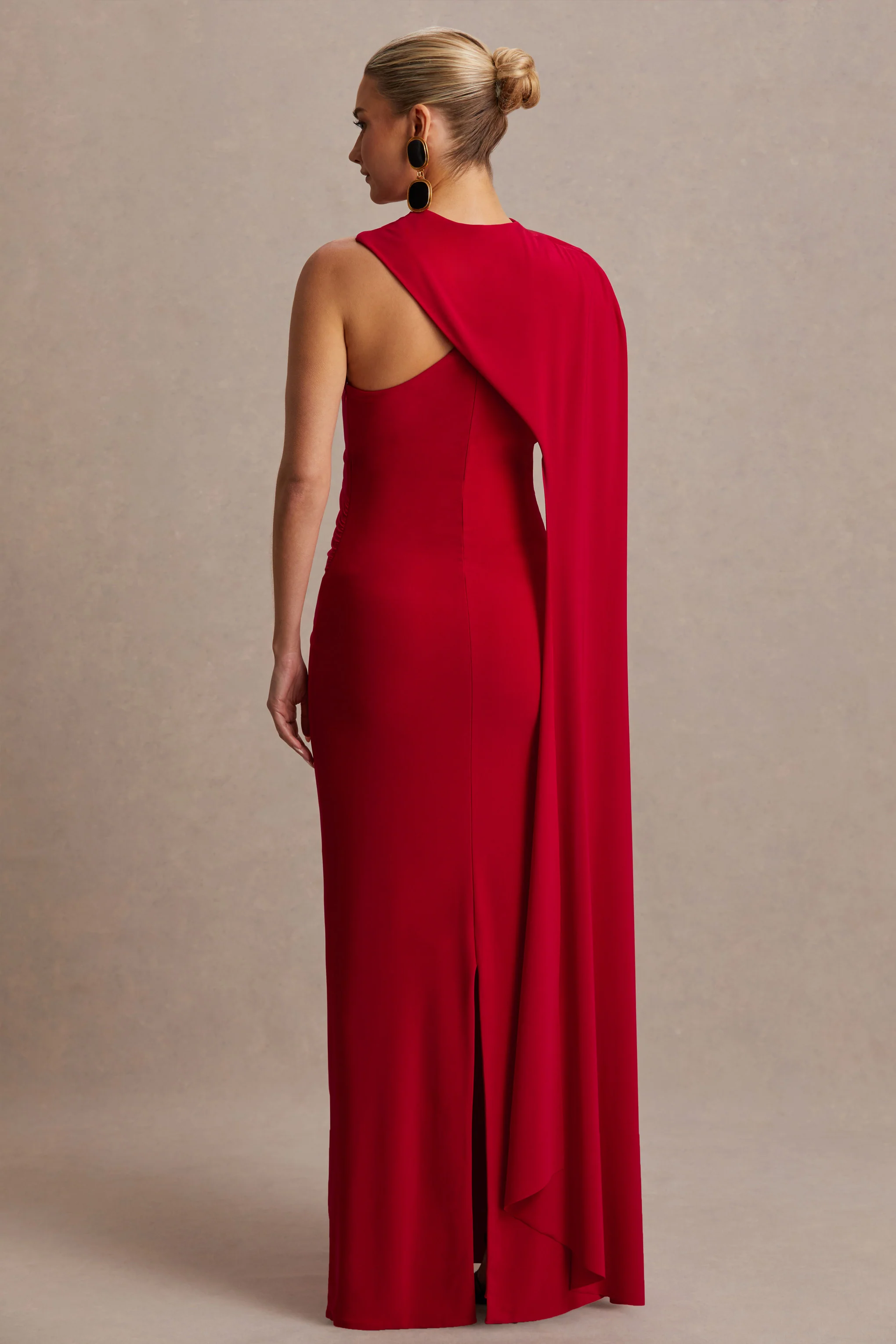 Tessy | Rode Asymmetrische Hals Zwangerschaps Maxi Jurk Met Cape Mouw - Image 2