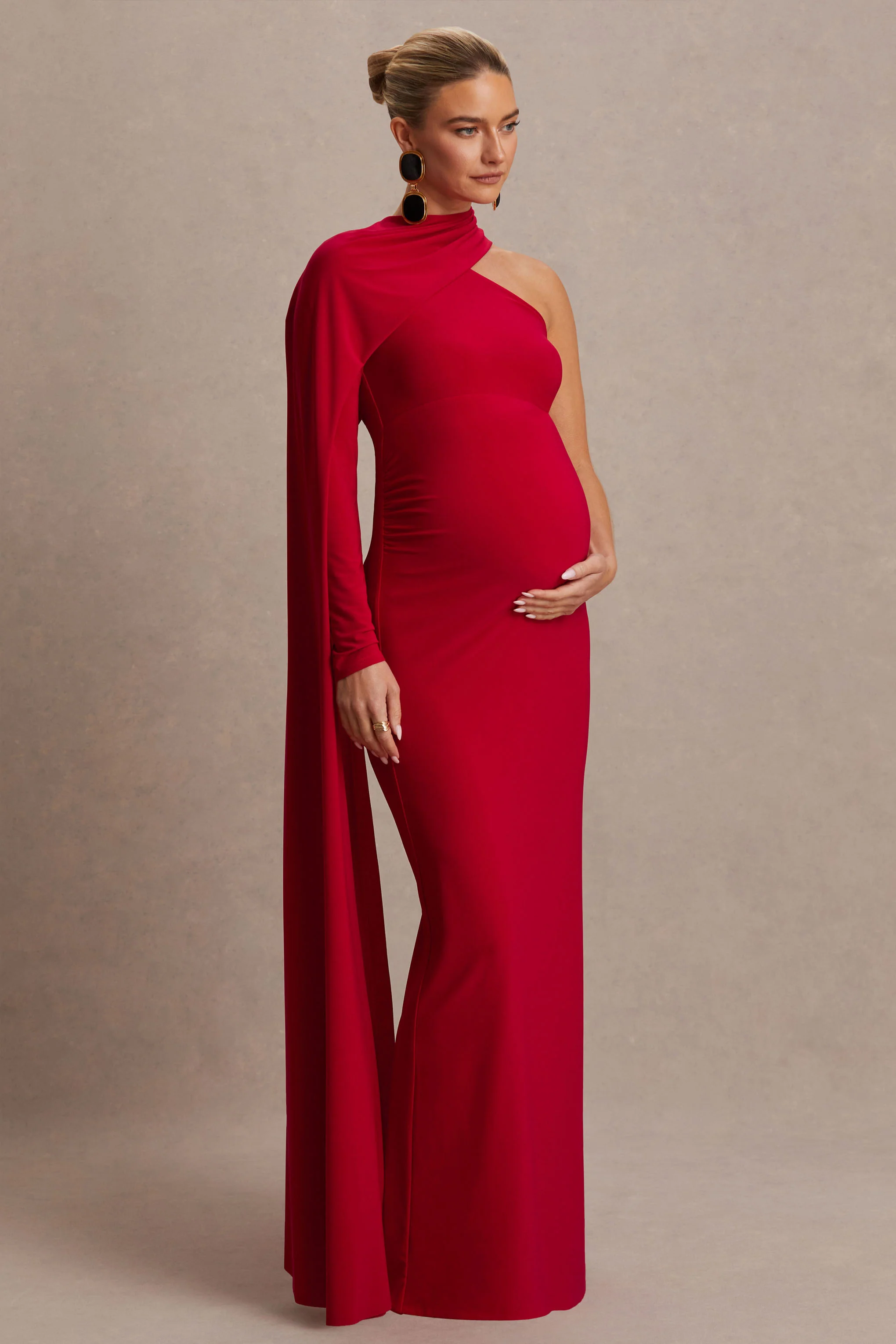 Tessy | Rode Asymmetrische Hals Zwangerschaps Maxi Jurk Met Cape Mouw - Image 5