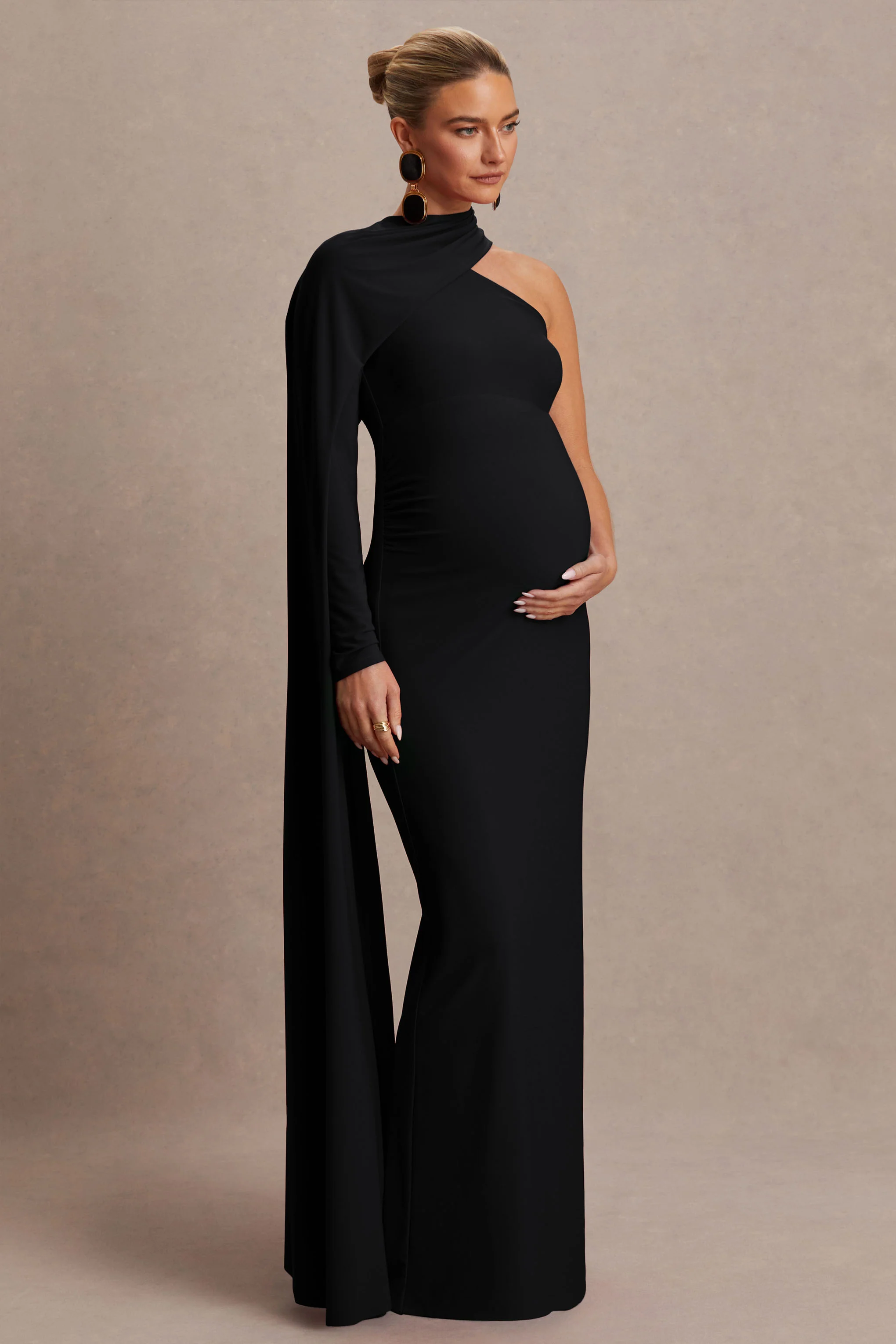 Tessy | Zwarte Asymmetrische Hals Zwangerschaps Maxi Jurk Met Cape Mouwen