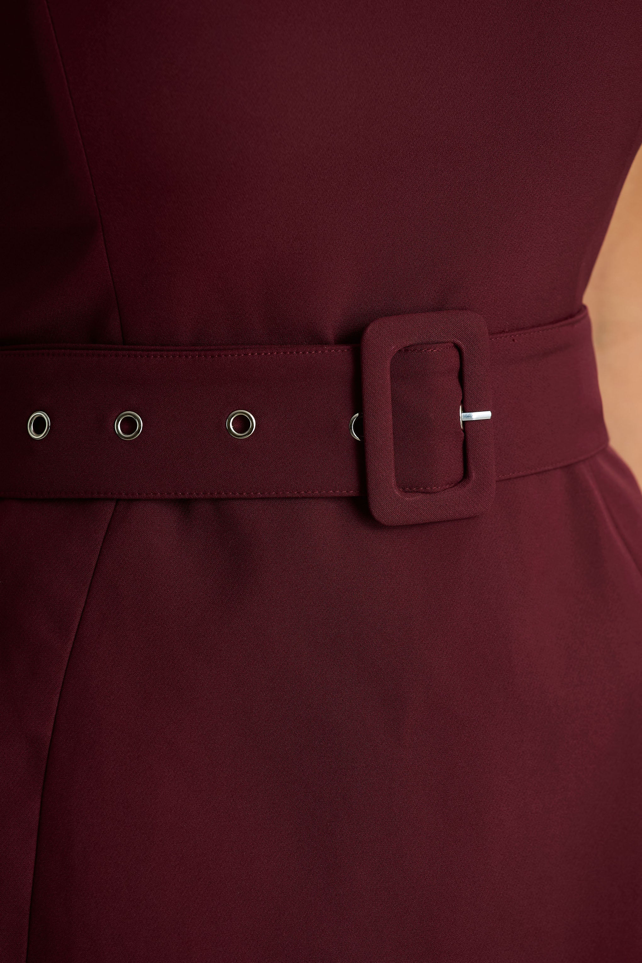 Timberly | Bordeaux Hoge Hals Getailleerd Micro‑Mini Jurk - Image 6