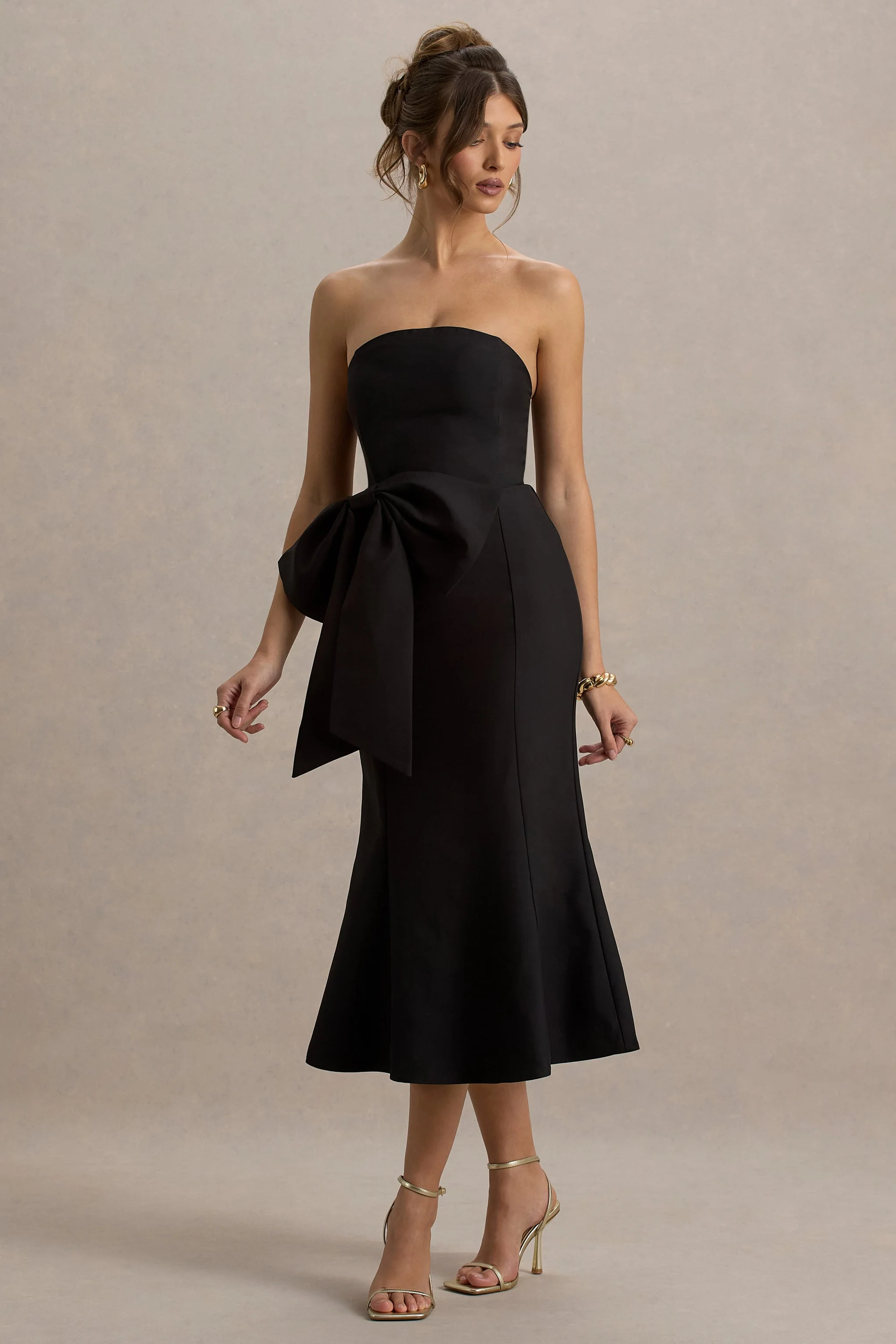 To Me | Zwarte Bandeau Midi Jurk Met Oversized Strik Detail - Image 5