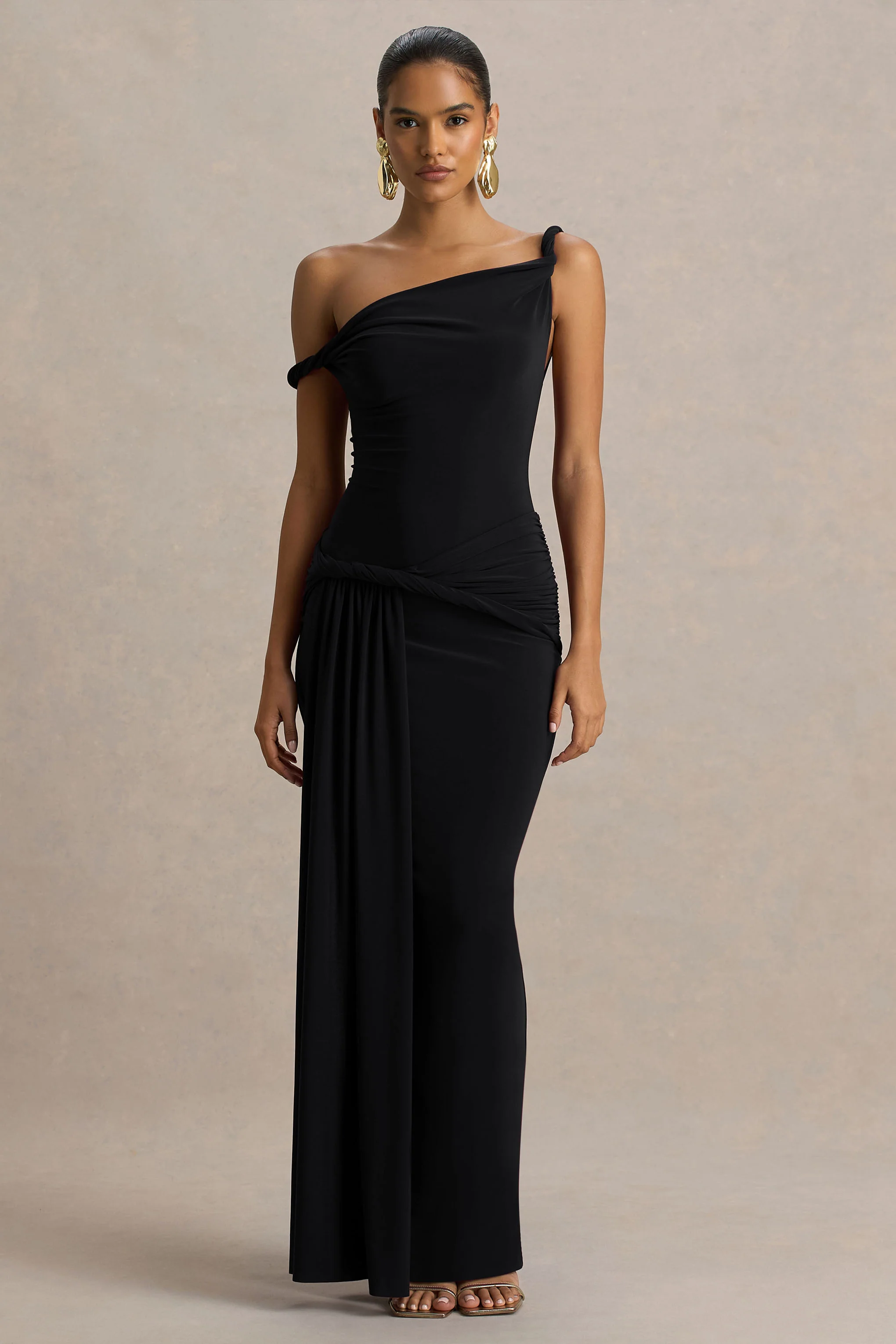 Tulisa | Zwarte Asymmetrische Hals Maxi Jurk Met Gedraaide Mouwen En Gerimpeld Details - Image 4