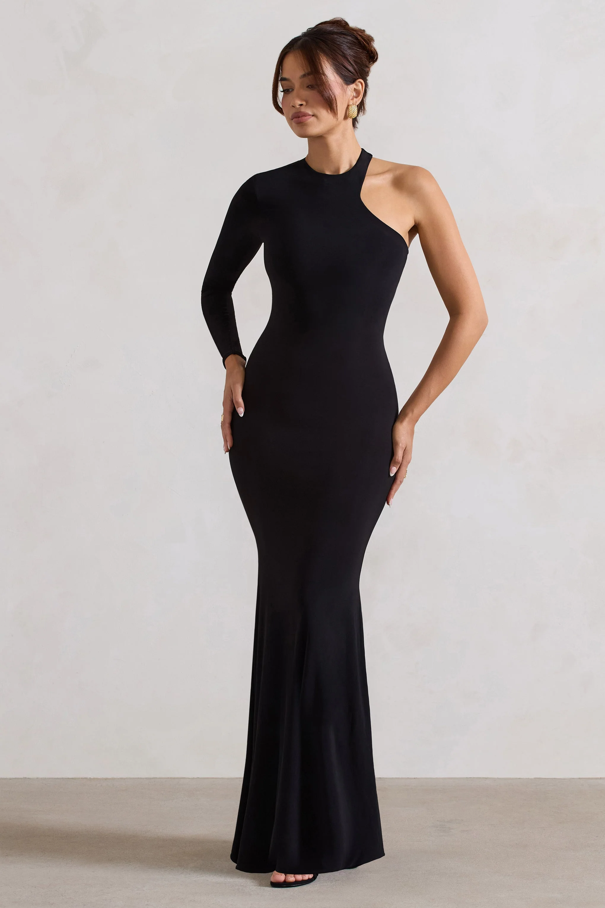Tyra | Zwarte Asymmetrische Hals Maxi Jurk Met Uitsnijding En Open Rug Detail - Image 9