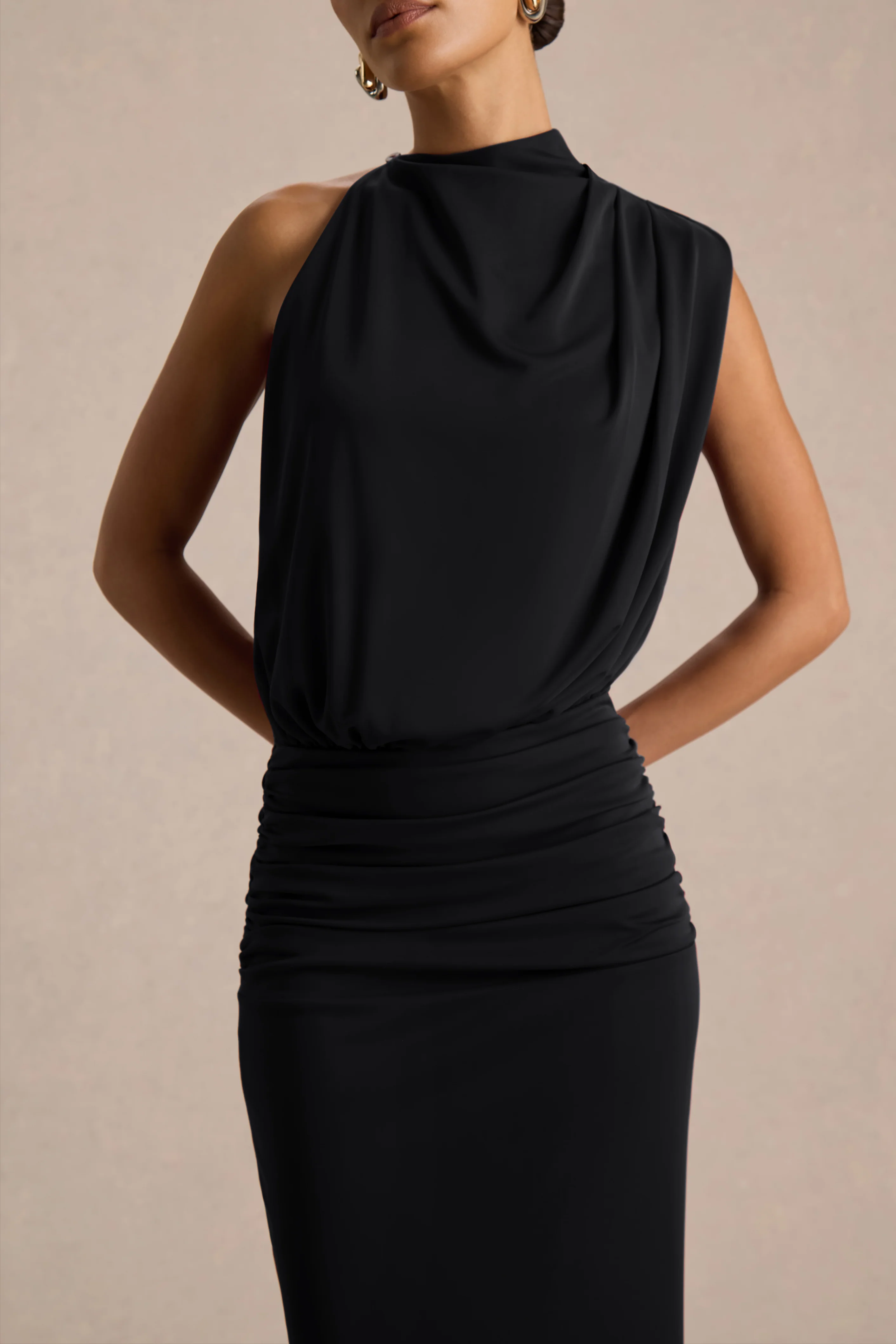 Umaira | Zwarte Hoge Hals Maxi Jurk - Image 3