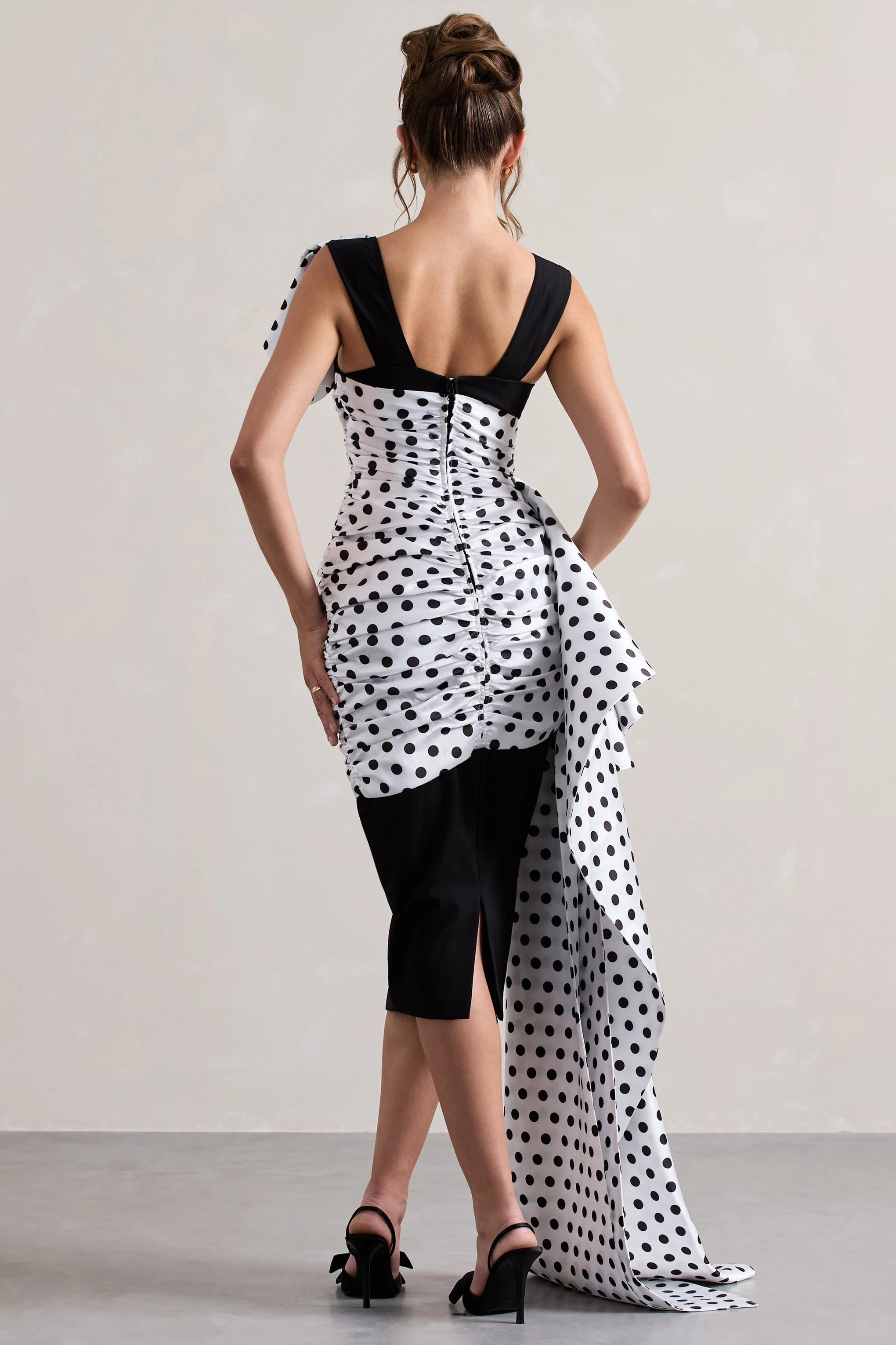 Unattainable | Zwarte Stippen Print Overslag Midi Jurk Volumineuze Drapering - Image 2