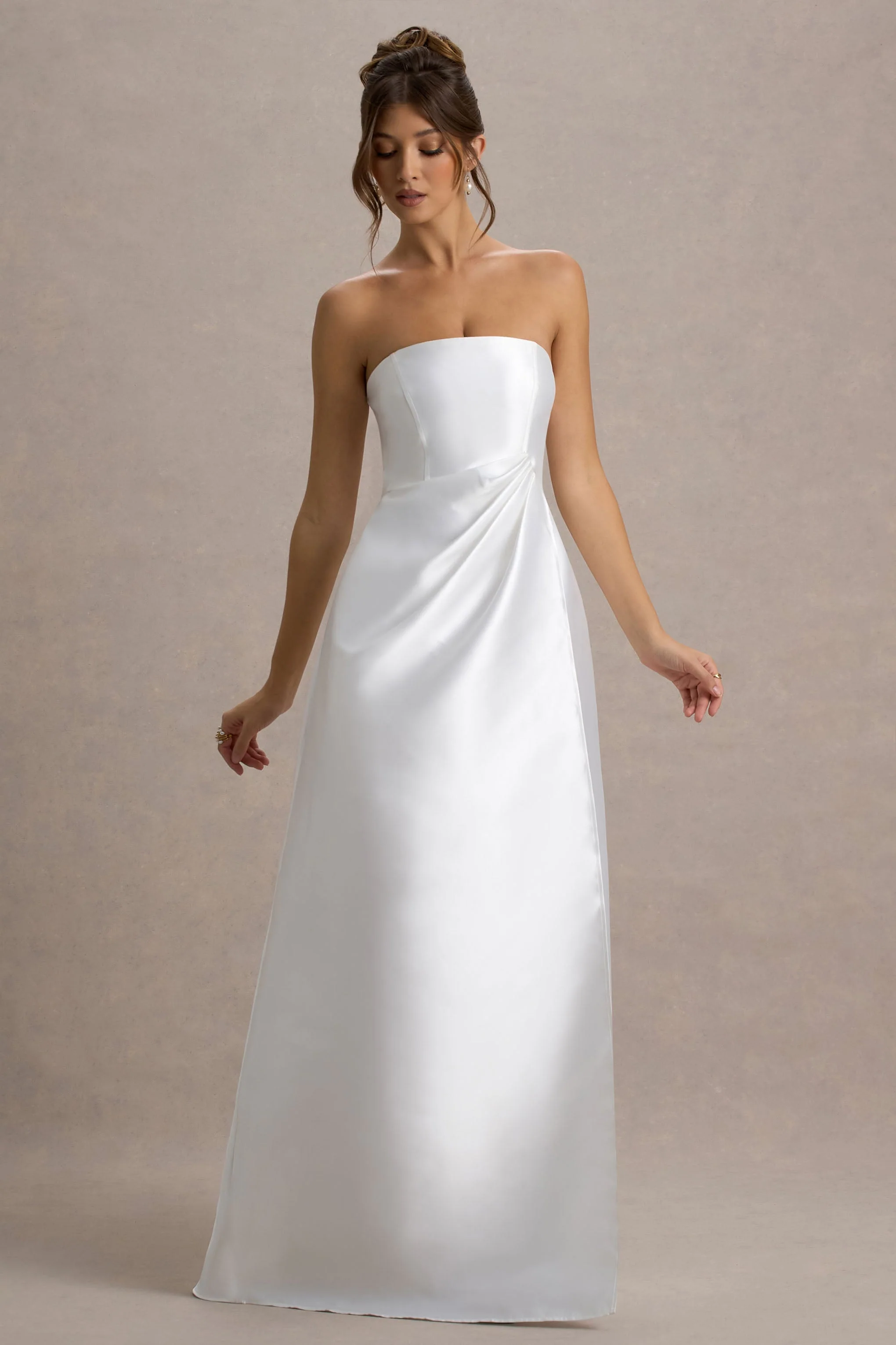 Universe | Witte Bandeau Maxi Jurk Met Split En Pof Rok - Image 5