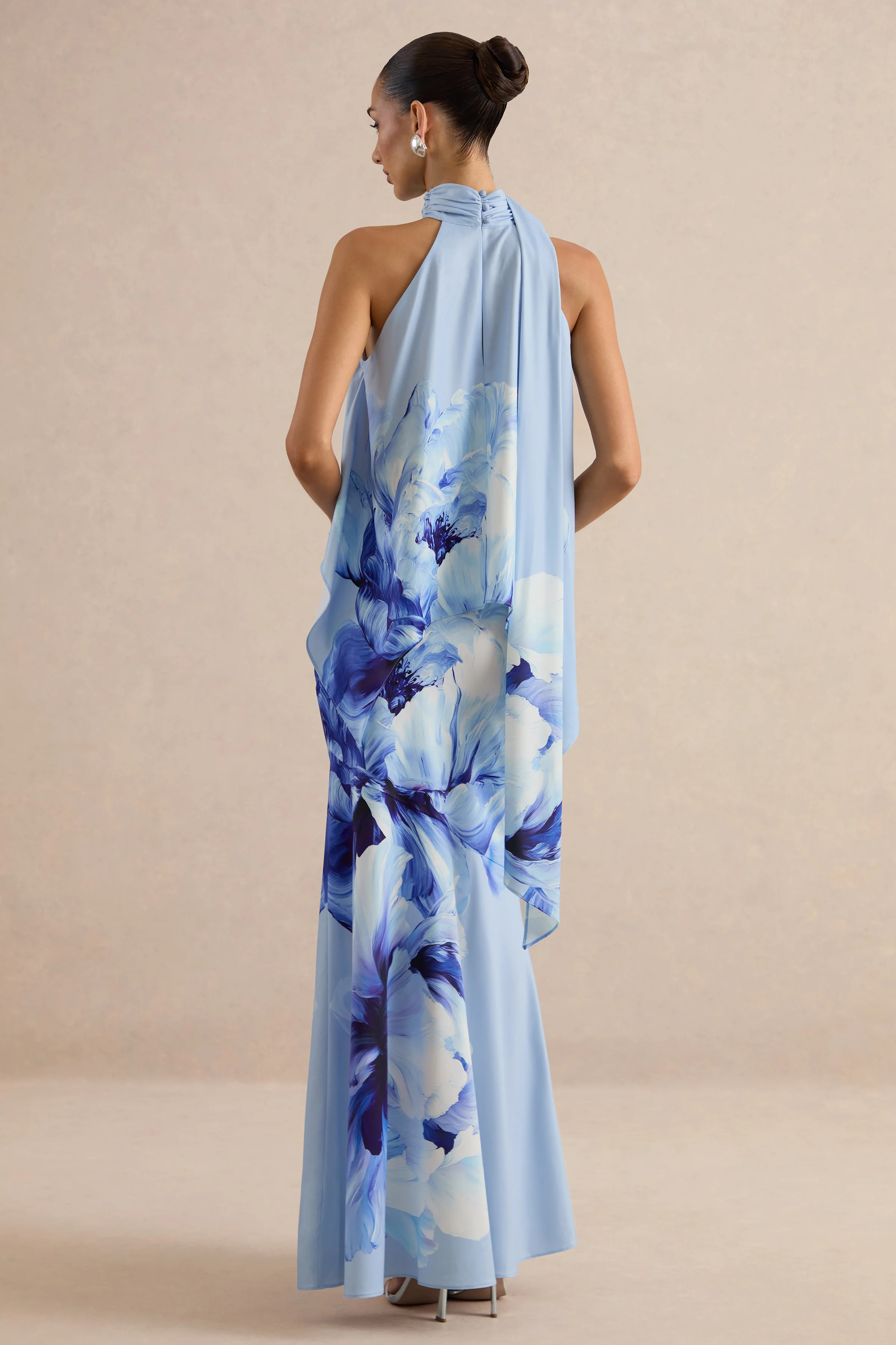 Vayla | Blauwe Bloemenprint Matte Satin Asymmetrische Drop-Taille Maxi Rok - Image 3