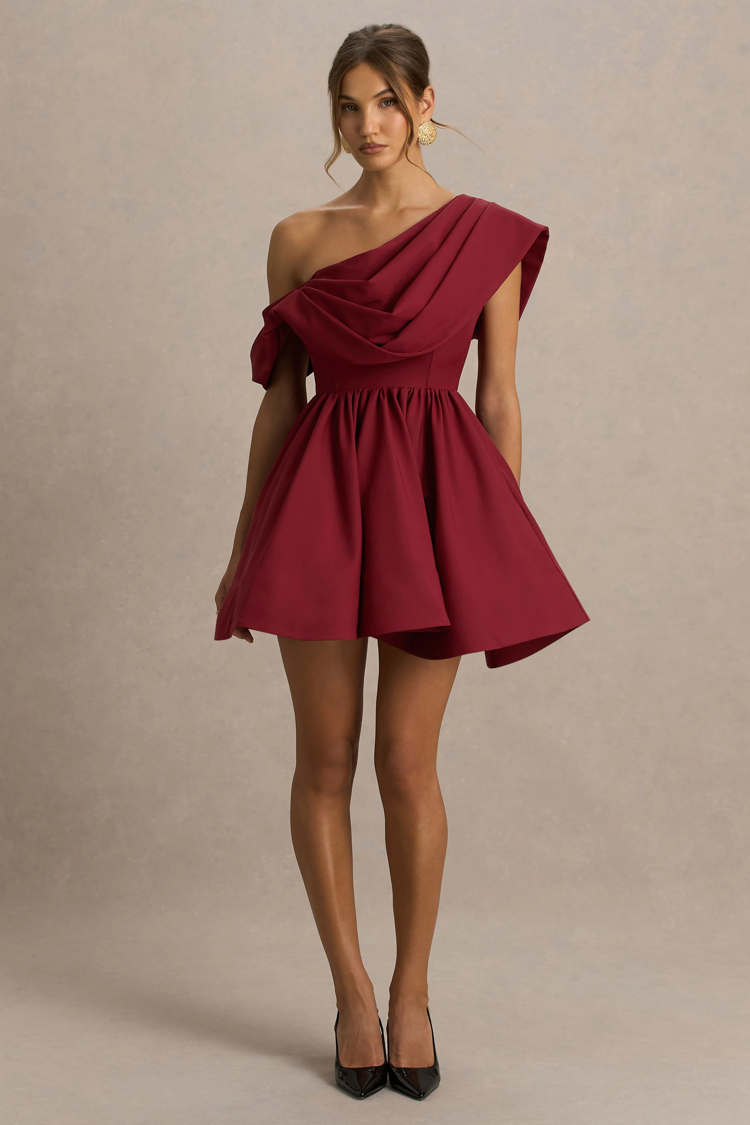 Verona | Bordeaux Draperende Asymmetrische Hals Skater Mini Jurk
