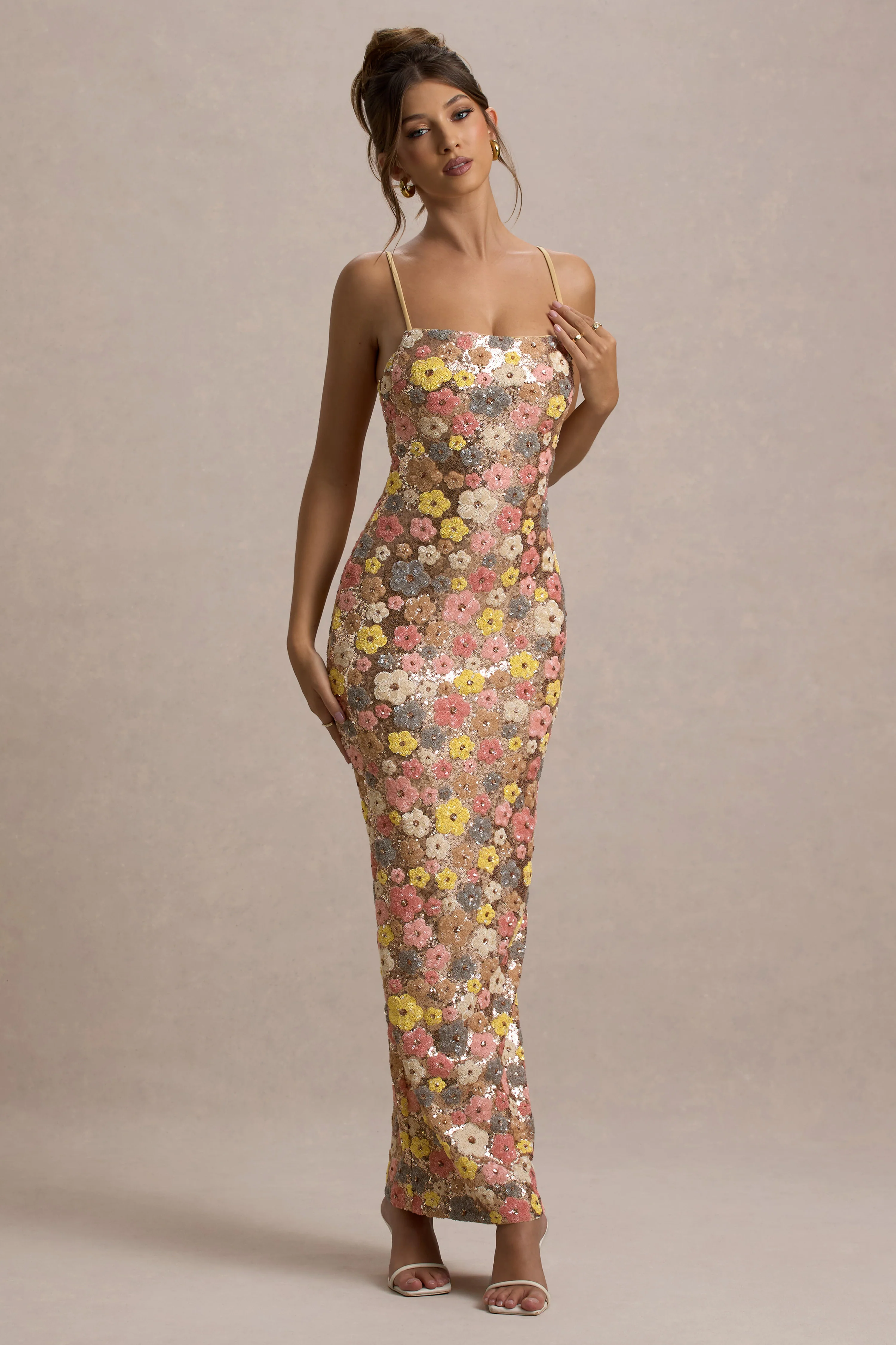 Vitora | Pastel Bloemen Pailletten Versierde Maxi Jurk Met Vierkante Hals