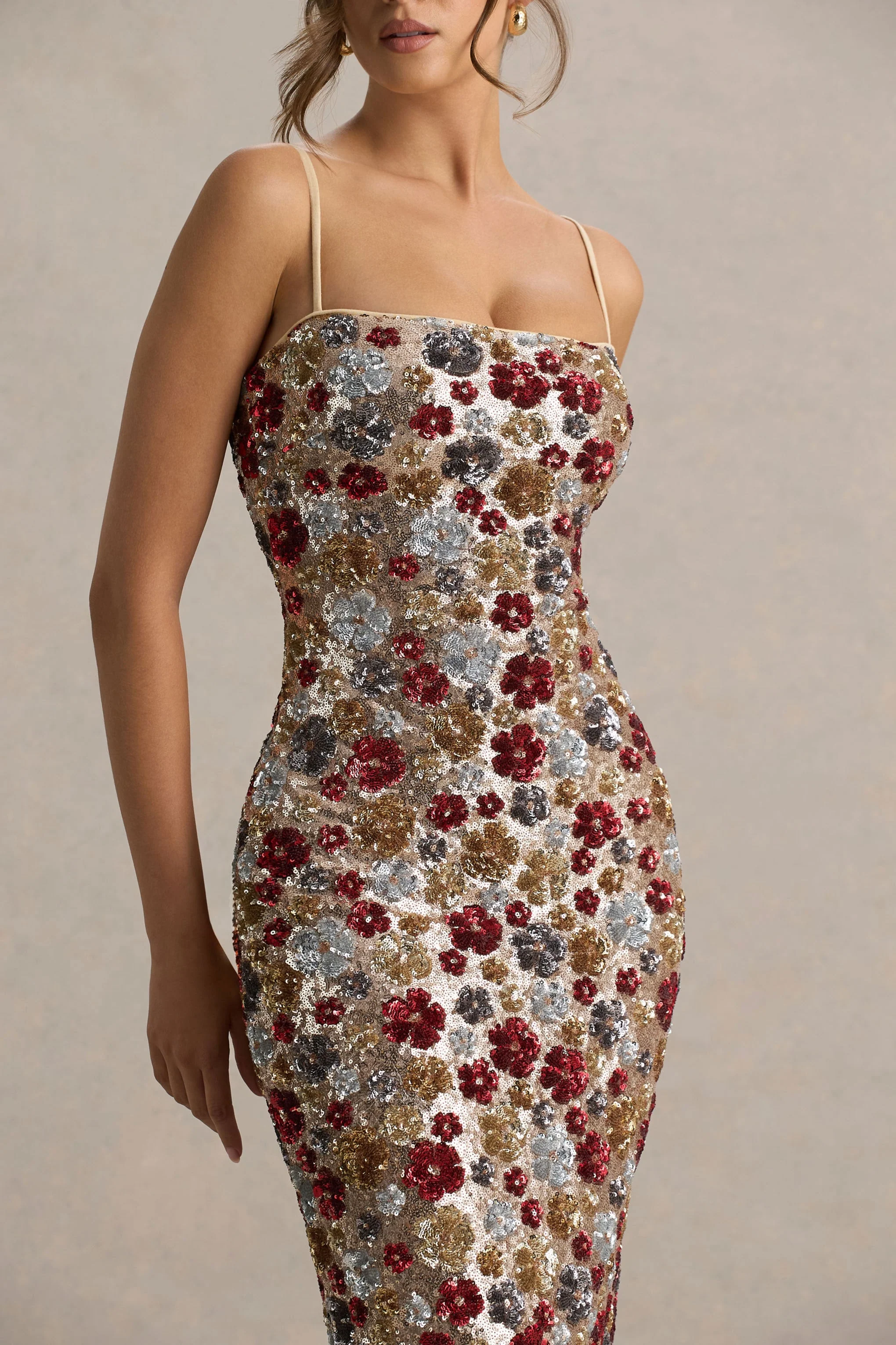 Vitora | Rode Bloemen Pailletten Versierde Maxi Jurk Met Vierkante Hals - Image 3