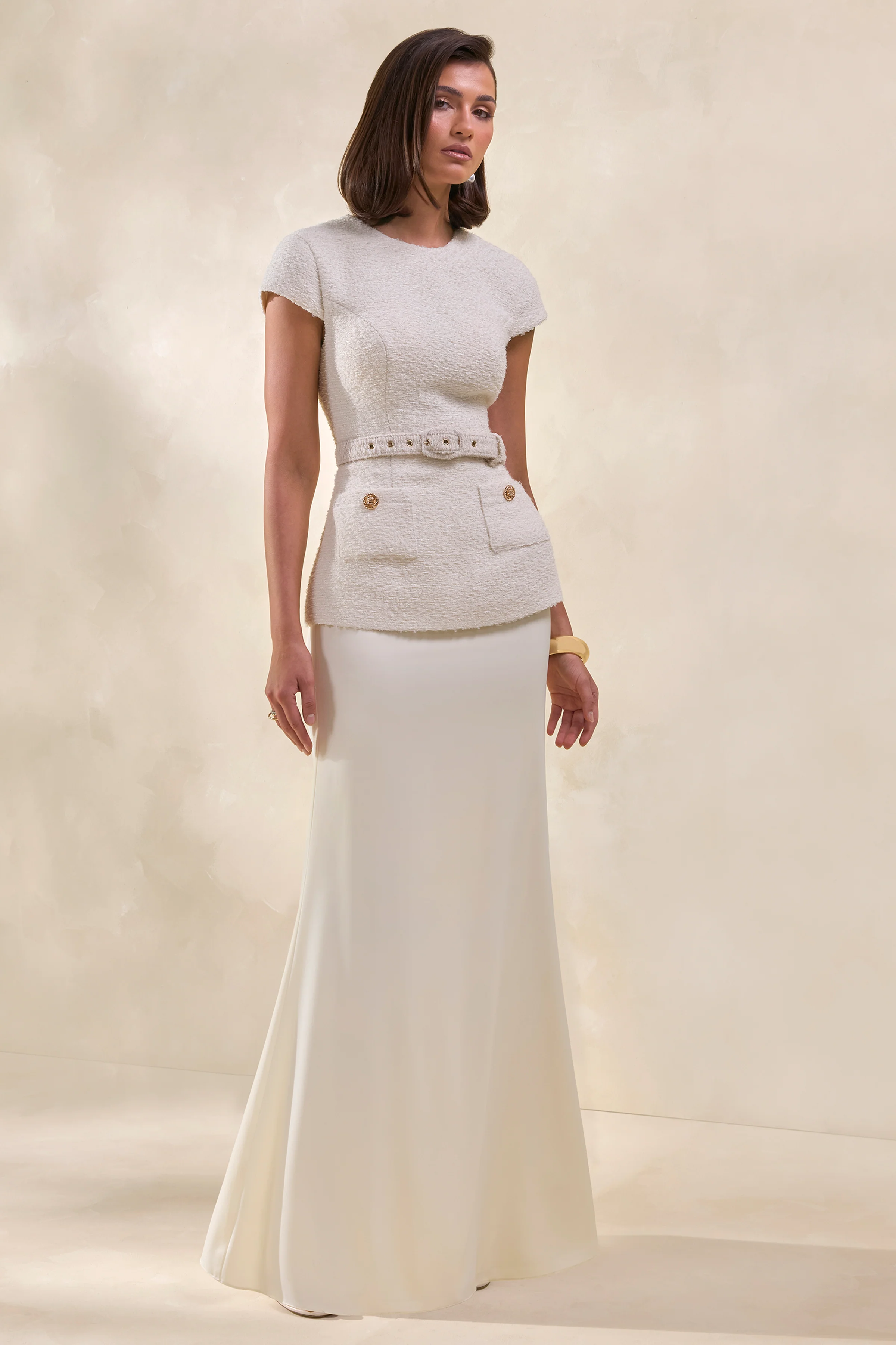Whispera | Crème Ronde Hals Maxi Jurk Met Satijnen Rok En Zakdetails - Image 5