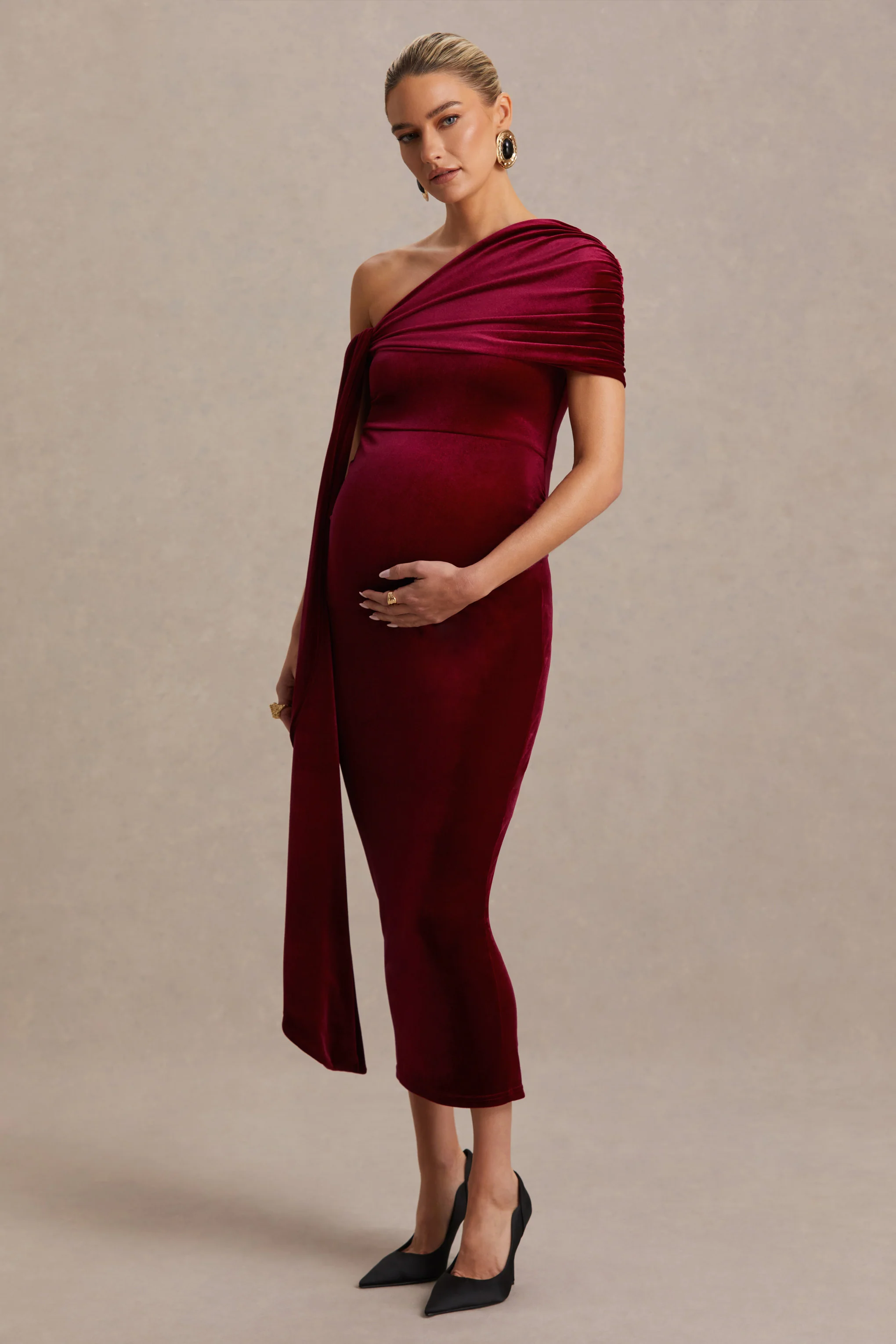 Zena | Bordeaux Fluwelen Asymmetrische Hals Zwangerschaps Midi Jurk Met Knopen En Ceintuur - Image 5