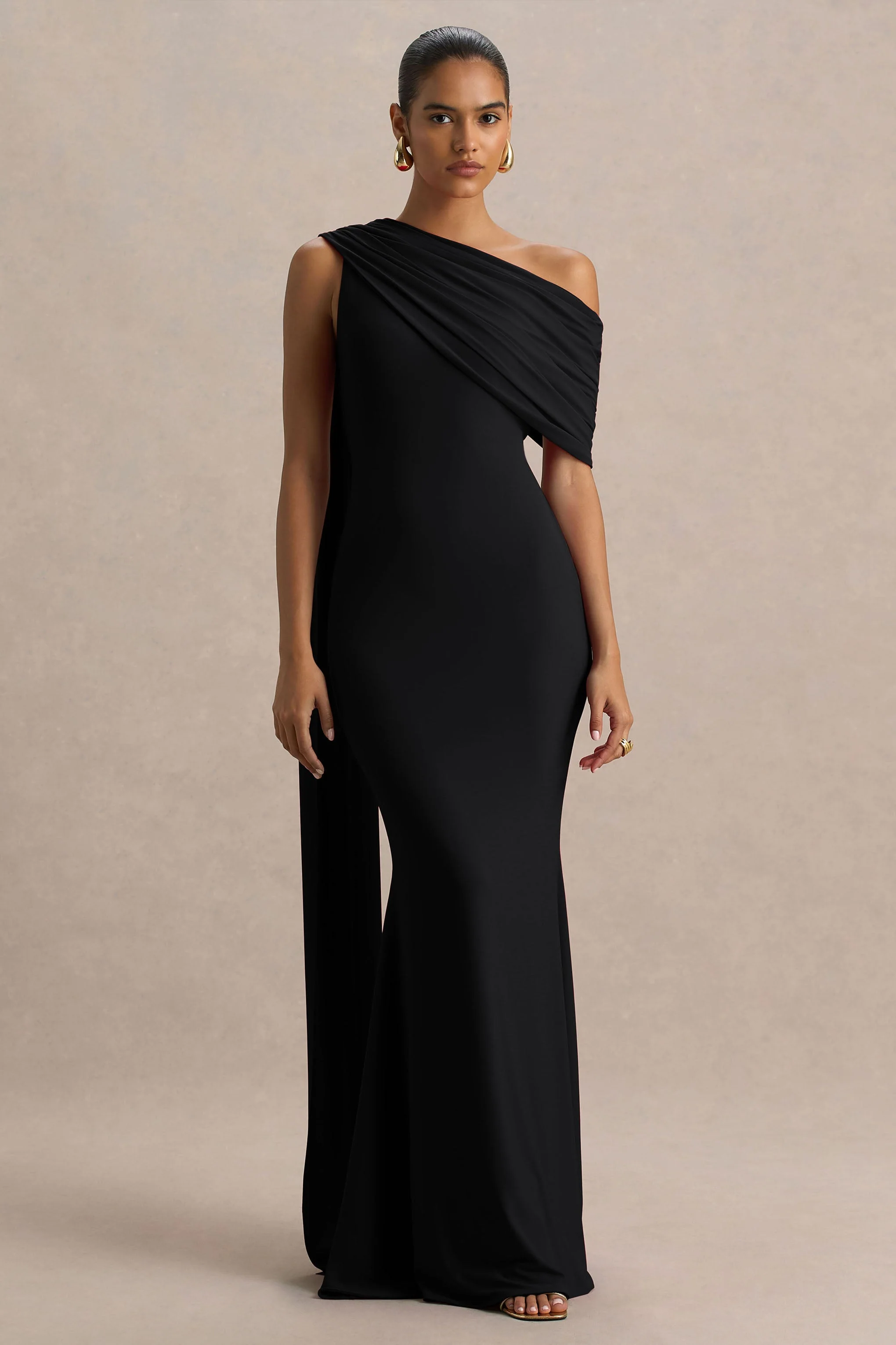 Zendaya | Zwarte Asymmetrische Hals Fishtail Maxi Jurk Met Ceintuur - Image 5