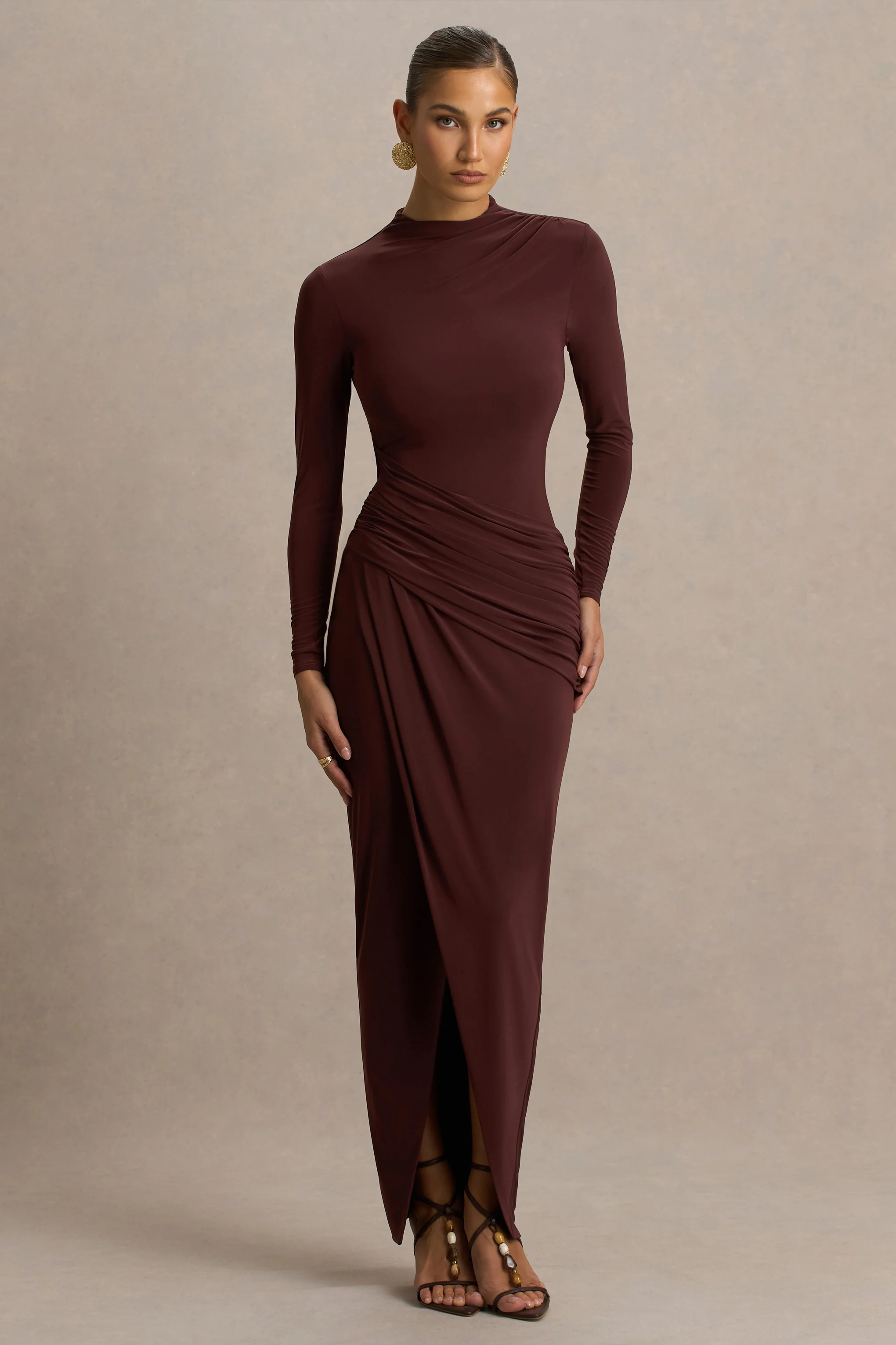 Zephyra | Bruine Hoge Hals Maxi Jurk Met Overslag - Image 4