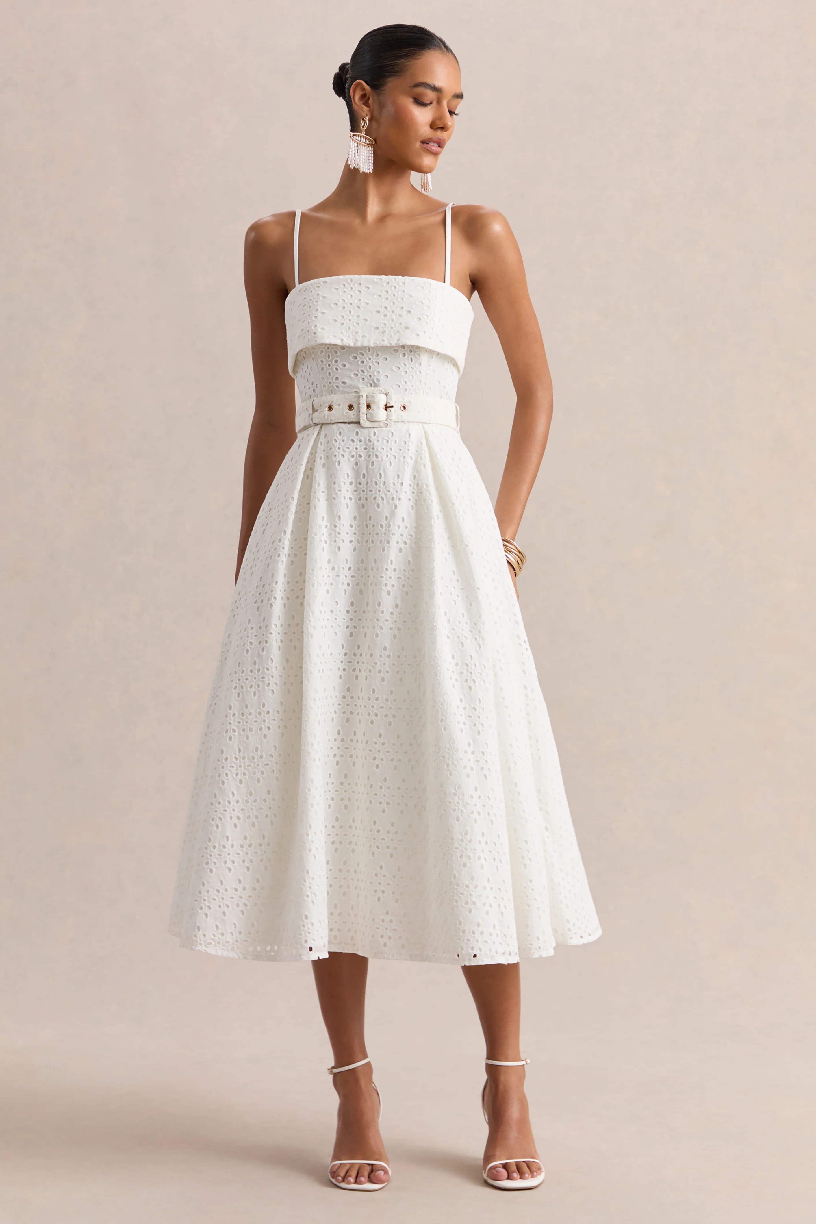 Zoeva | Crème Broderie Midi Jurk Met Vierkante Hals En Ceintuur - Image 5